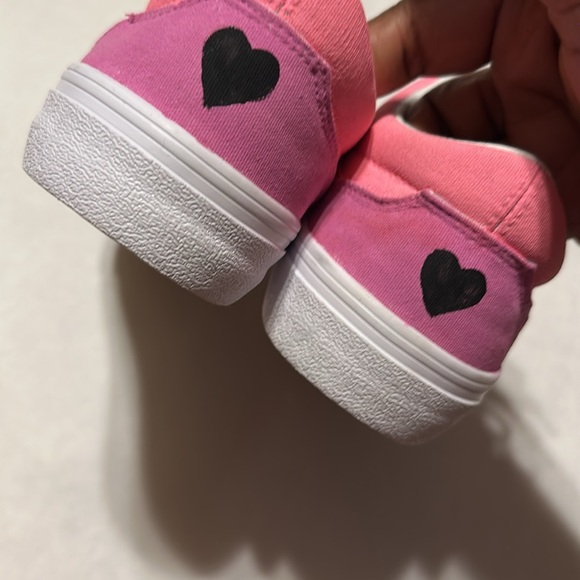 LIKE NEW TIME AND TRU WOMEN’S CANVAS LACE-UP WALKING SNEAKERS SHOES SIZE 8.5 - Picture 10 of 11